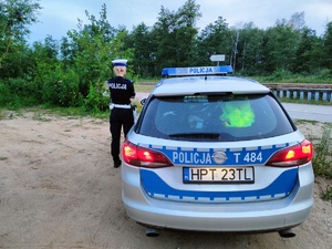 policjanci podczas służby przy zabezpieczeniu Mamry Festival