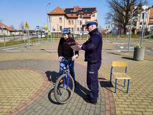 uczniowie podczas konkursu BRD