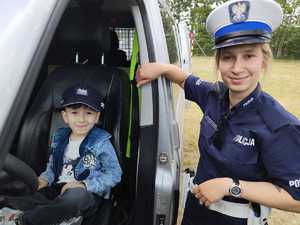 spotkani policjantów z uczestnikami festynu