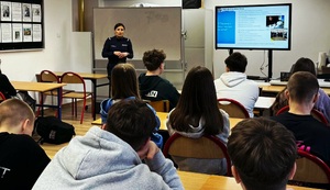 Policjantka z wizytą w szkole